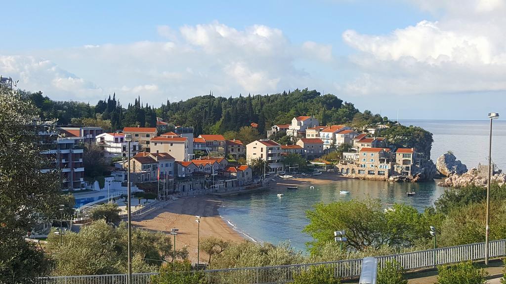 Apartments Rino Lux Sveti Stefan Bagian luar foto