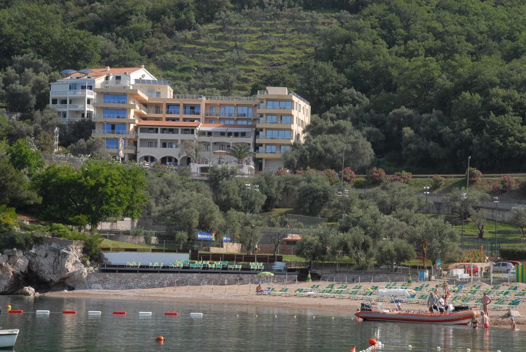 Apartments Rino Lux Sveti Stefan Bagian luar foto