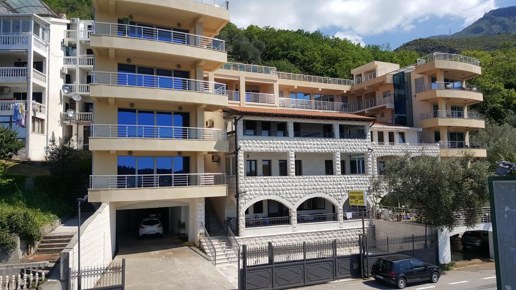 Apartments Rino Lux Sveti Stefan Bagian luar foto